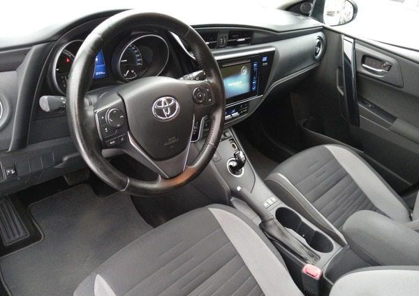 Toyota Auris cena 56900 przebieg: 231414, rok produkcji 2016 z Augustów małe 326